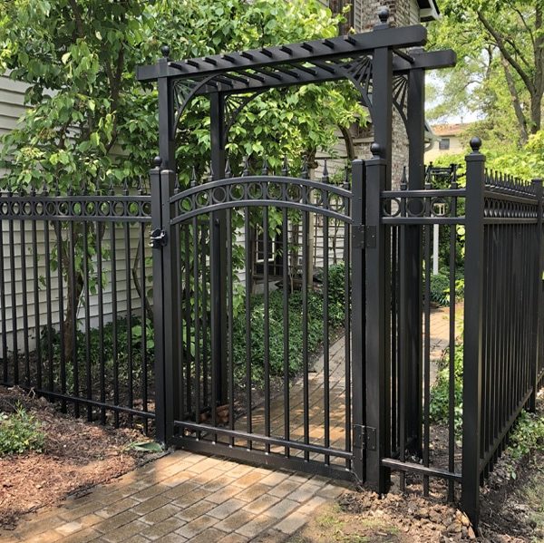 Aluminum Fencing 3